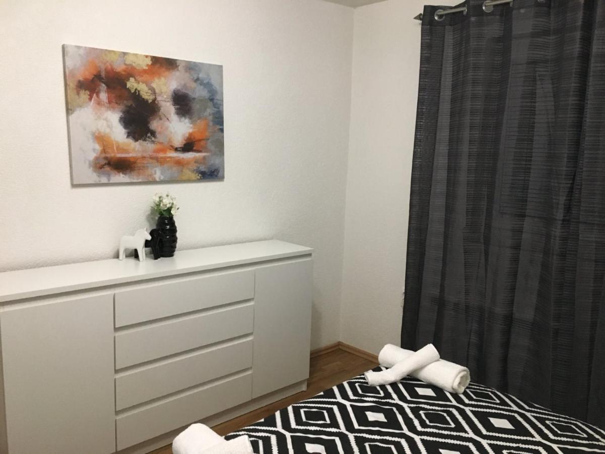 Luxury Apartment In The Heart Of Яйце Екстериор снимка